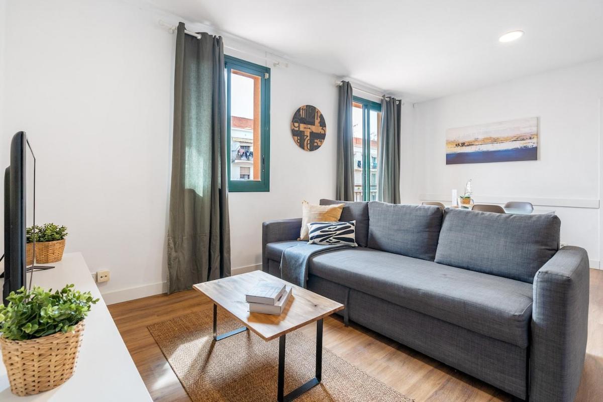 Lodging Apartments Liceu G1 Barcelona Luaran gambar