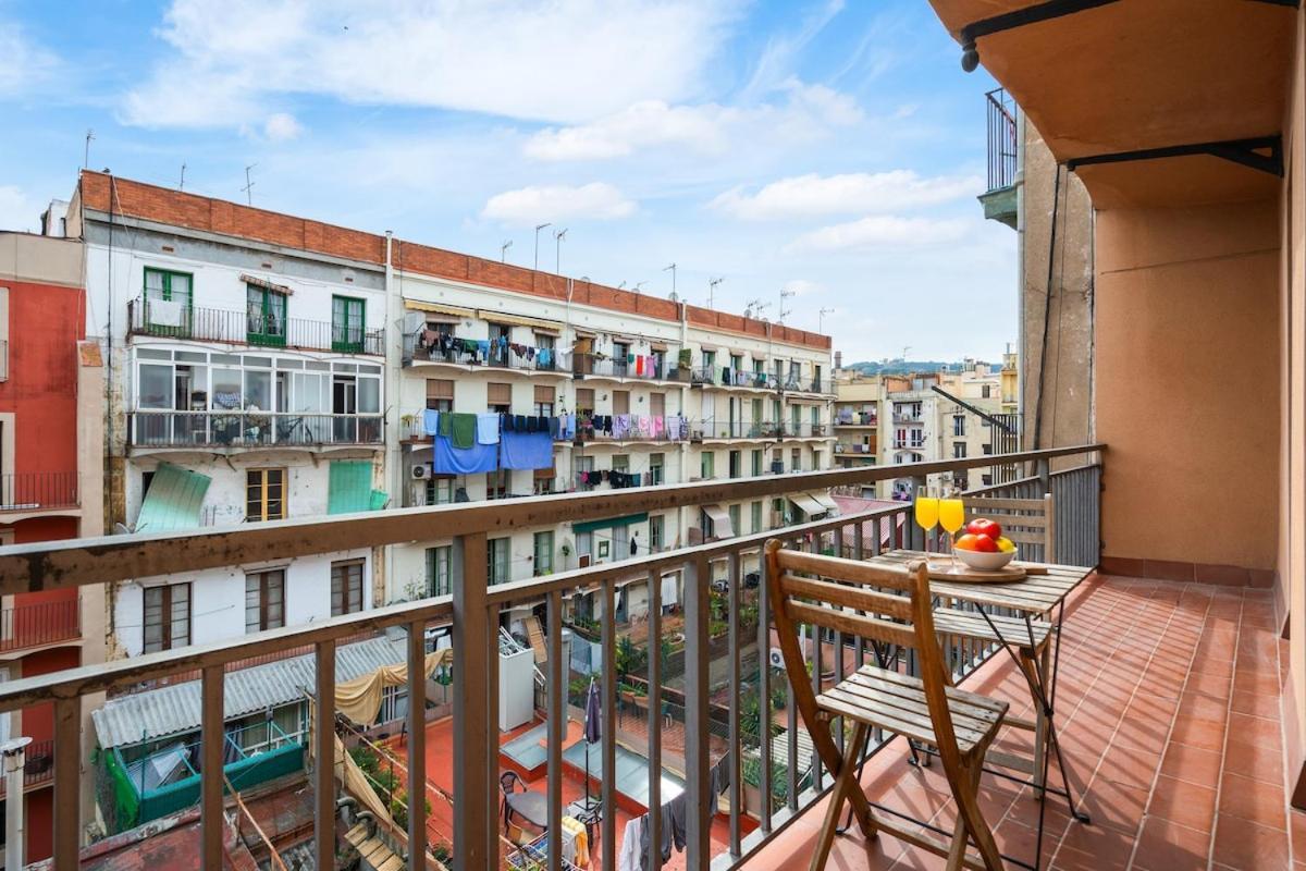 Lodging Apartments Liceu G1 Barcelona Luaran gambar