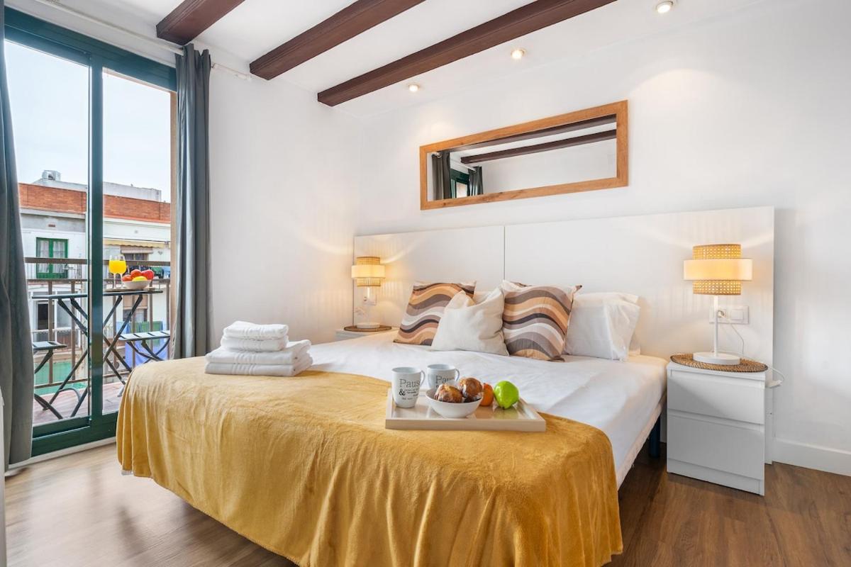 Lodging Apartments Liceu G1 Barcelona Luaran gambar